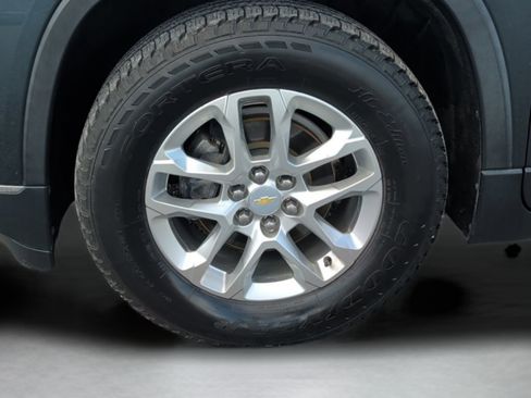 Used 2019 Chevrolet Traverse LT w/ LPO, Floor Liner Package AWD/4WD image 46