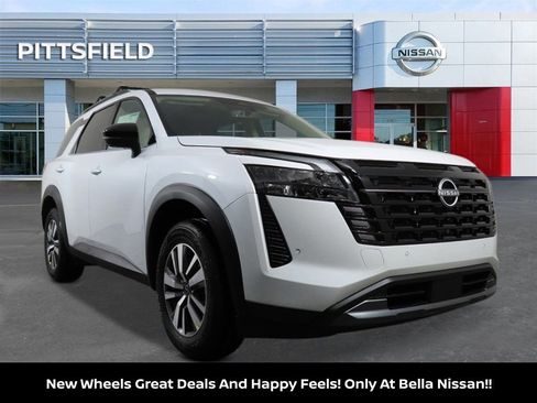 New 2026 Nissan Pathfinder SL AWD/4WD image 1