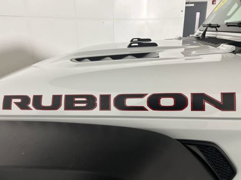 Used 2024 Jeep Wrangler Unlimited Rubicon image 11