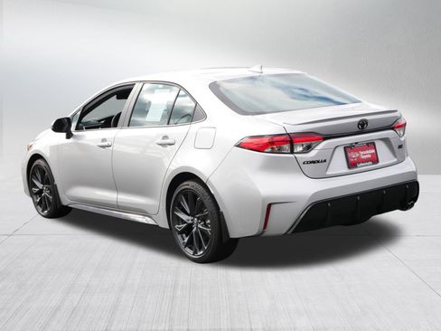 Certified 2025 Toyota Corolla SE image 5