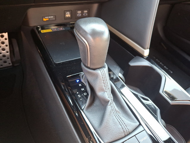 Used 2025 Toyota Camry XSE FWD image 14