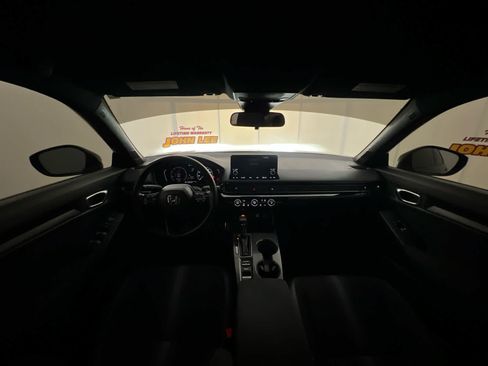 Used 2023 Honda Civic Sport image 18