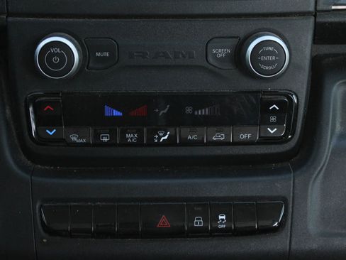Used 2023 RAM ProMaster 2500 FWD image 26