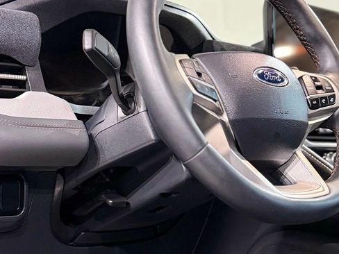 Used 2025 Ford Explorer Active w/ Active Comfort Package image 46