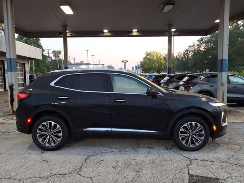 Used 2024 Buick Envision Preferred AWD/4WD image 2