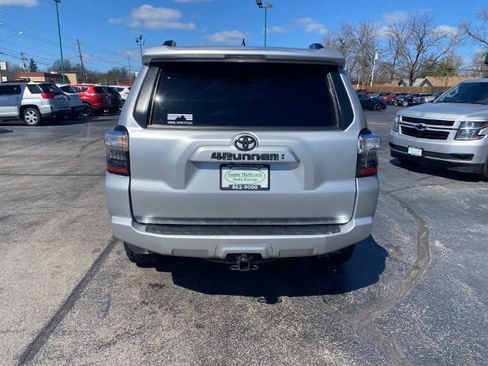 Used 2022 Toyota 4Runner SR5 Premium image 6
