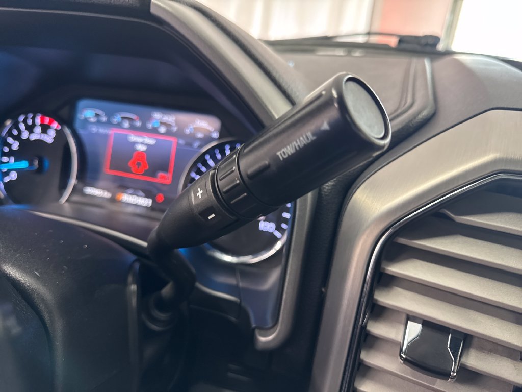 Used 2019 Ford F350 Platinum w/ Platinum Ultimate Package AWD/4WD image 27