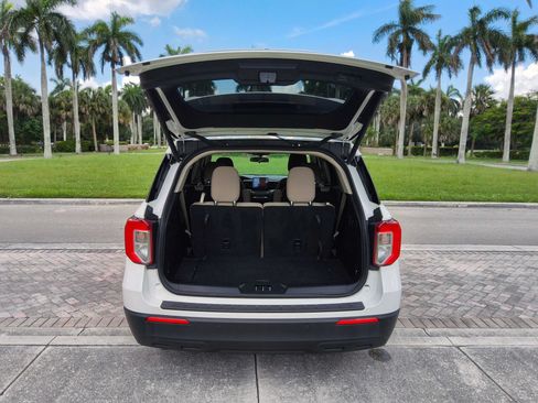 Used 2020 Ford Explorer XLT RWD image 53