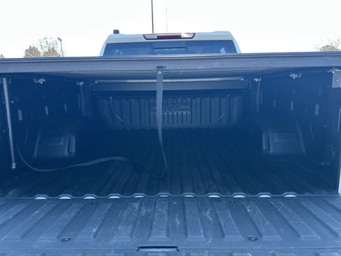 Certified 2022 GMC Sierra 1500 SLT w/ SLT Premium Plus Package image 19