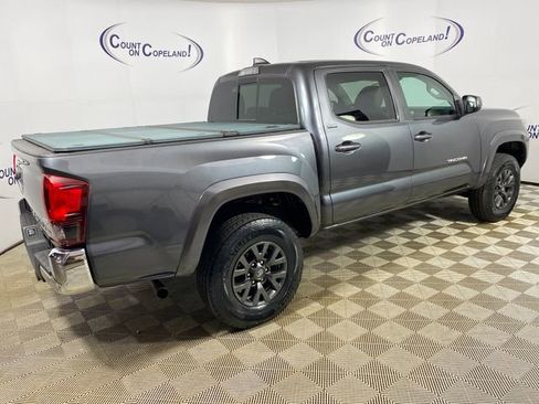 Used 2023 Toyota Tacoma SR5 AWD/4WD image 7