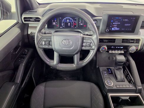 Used 2024 Toyota Tacoma SR5 RWD image 33