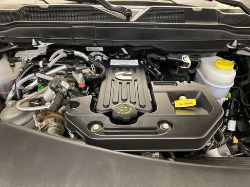 Certified 2026 RAM 2500 Limited AWD/4WD image 34