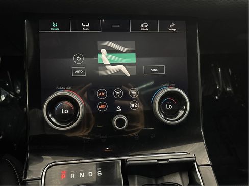 Used 2018 Land Rover Range Rover Velar R-Dynamic SE AWD/4WD image 37