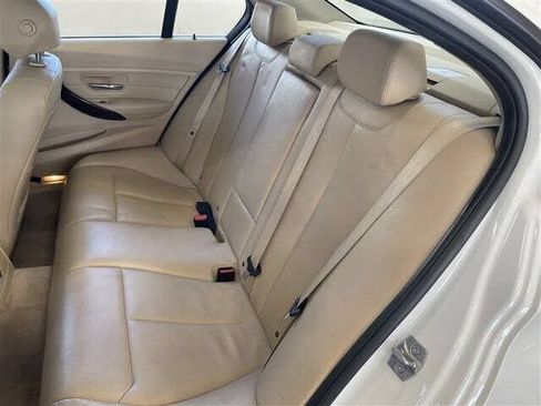 Used 2015 BMW 320i xDrive Sedan AWD/4WD image 24