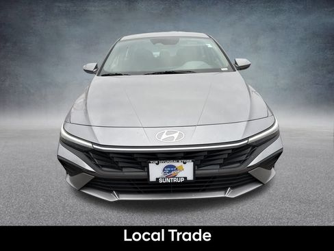 Used 2026 Hyundai Elantra SE w/ Cargo Package FWD image 10
