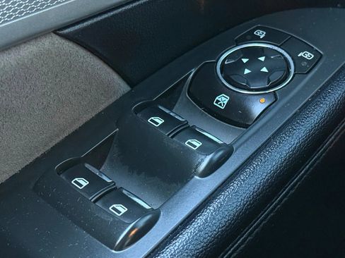 Used 2017 Ford Explorer XLT w/ Equipment Group 202A image 20