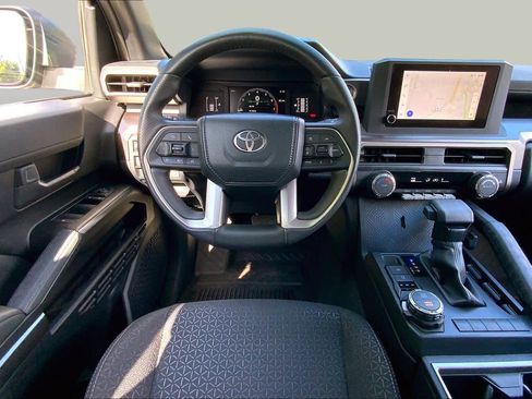 Used 2026 Toyota 4Runner SR5 AWD/4WD image 6