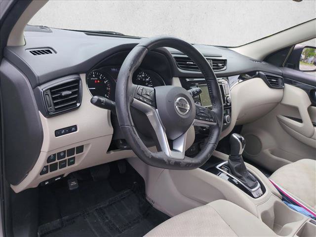 Used 2020 Nissan Rogue Sport SV w/ All-Weather Package FWD image 11