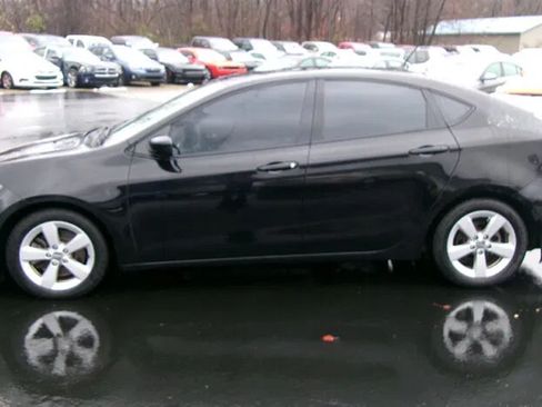 Used 2016 Dodge Dart SXT FWD image 4