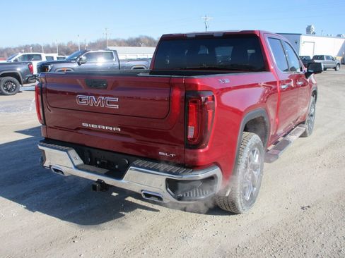New 2026 GMC Sierra 1500 SLT w/ SLT Premium Package image 5