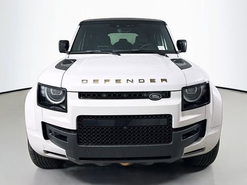 New 2026 Land Rover Defender 110 OCTA AWD/4WD image 2