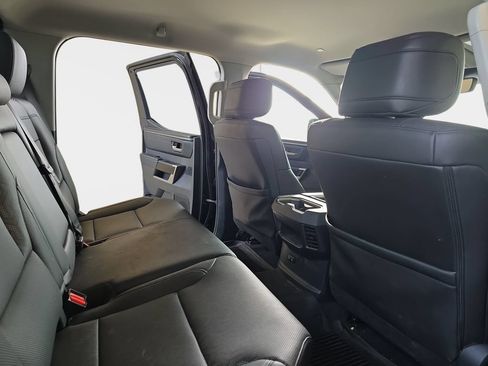 Used 2022 Toyota Tundra Limited w/ TRD Off-Road Package AWD/4WD image 13