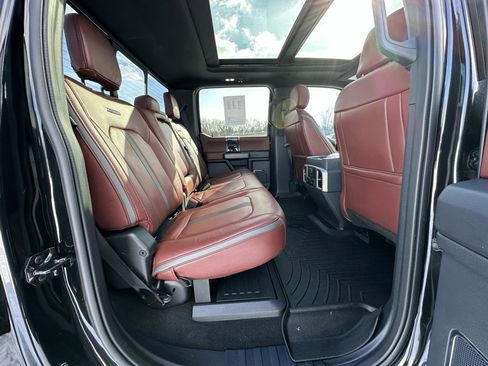 Used 2022 Ford F250 Platinum w/ FX4 Off-Road Package image 25