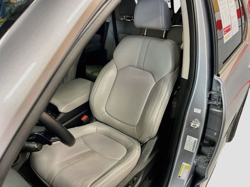 Used 2024 Honda Pilot Touring image 20