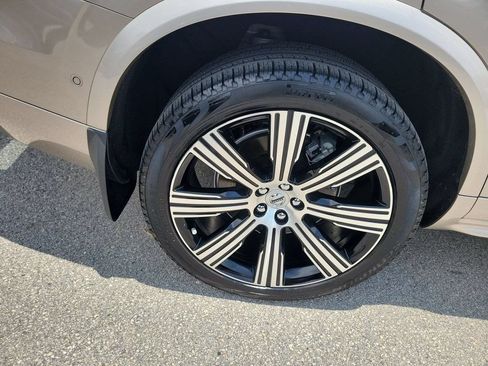 Used 2024 Volvo XC90 T8 Ultimate w/ Protection Package Premier AWD/4WD image 30