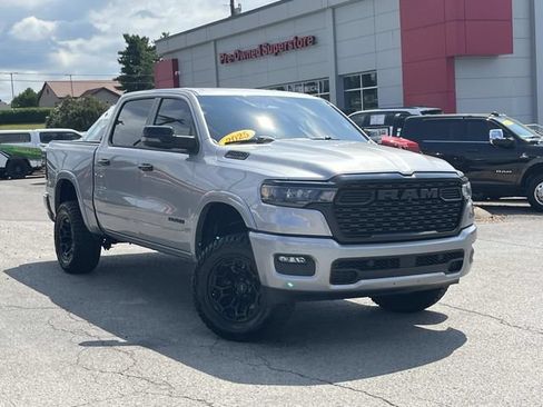 Used 2025 RAM 1500 Big Horn AWD/4WD image 1