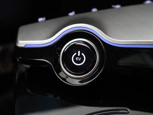 Used 2024 Kia EV6 GT-Line image 46