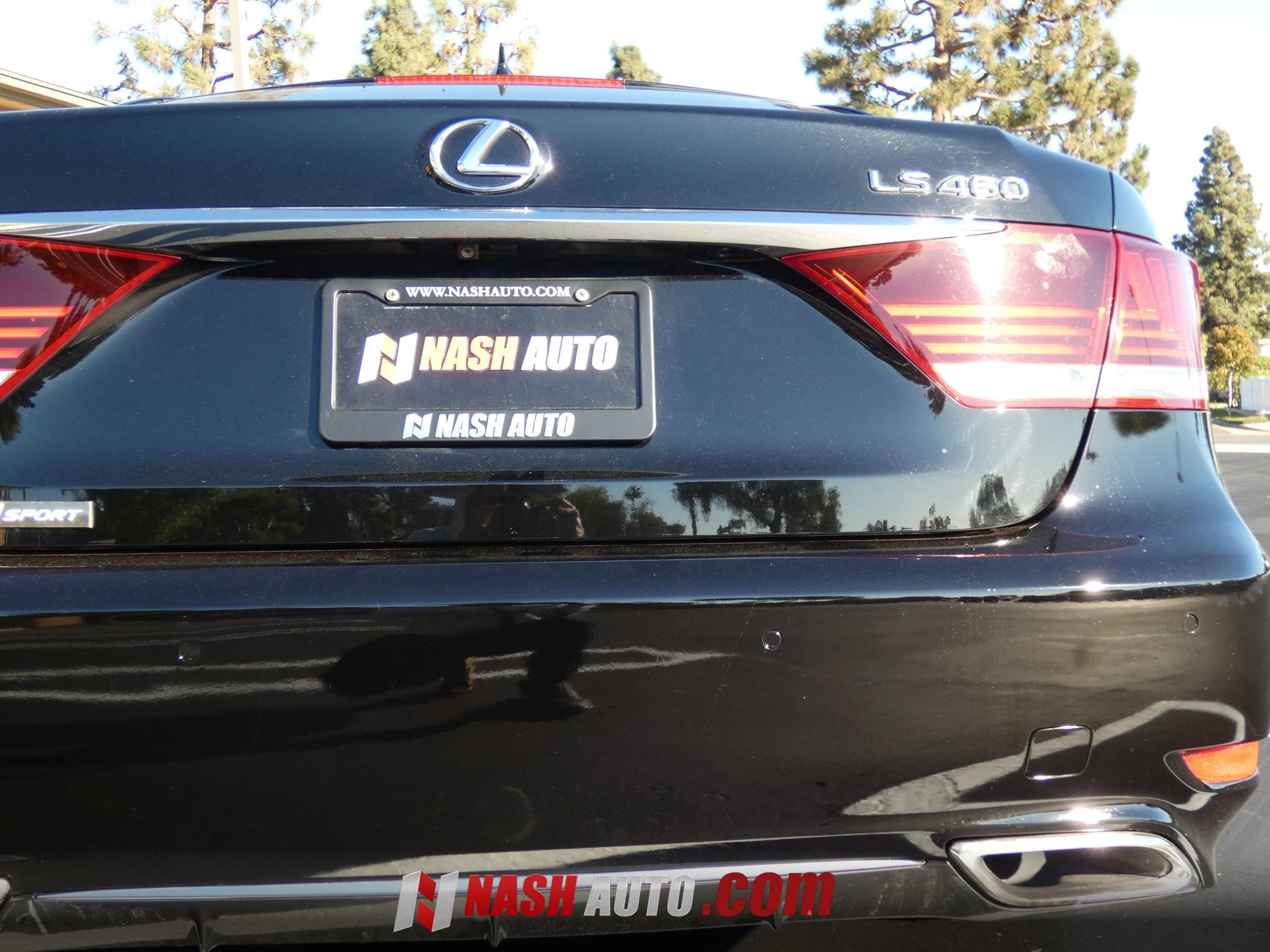 Used 2014 Lexus LS 460 w/ F Sport Package RWD image 7