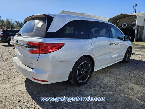 Used 2024 Honda Odyssey Elite image 6