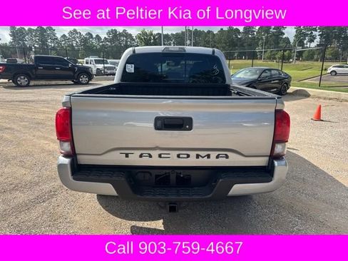 Used 2019 Toyota Tacoma TRD Off-Road AWD/4WD image 7
