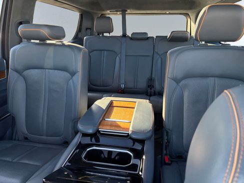 Used 2022 Jeep Grand Wagoneer Series II image 18