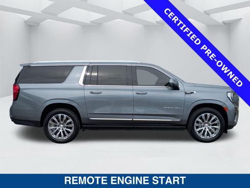 Used 2022 GMC Yukon XL Denali AWD/4WD image 3