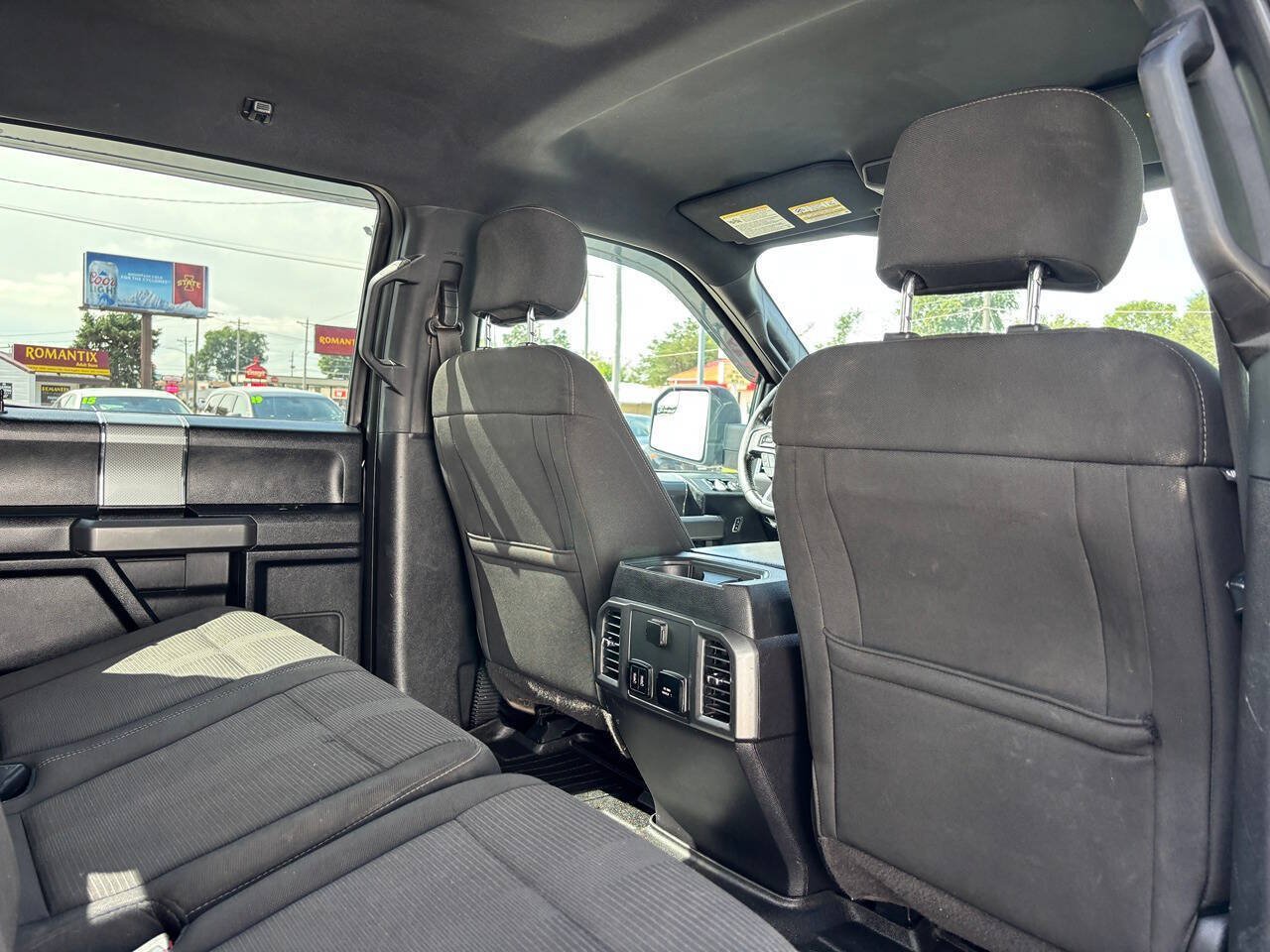 Used 2017 Ford F150 XLT w/ Equipment Group 302A Luxury AWD/4WD image 26