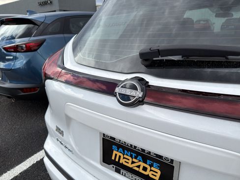 Used 2024 Nissan Kicks SR w/ SR Premium Package FWD image 30
