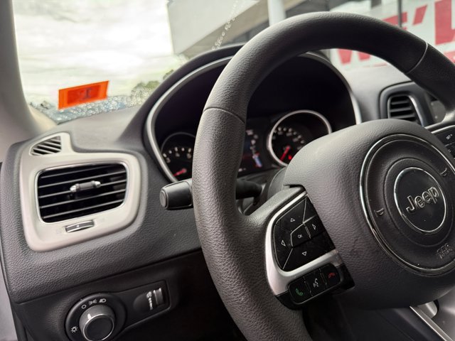 Used 2020 Jeep Compass Sport w/ Tech Group AWD/4WD image 23