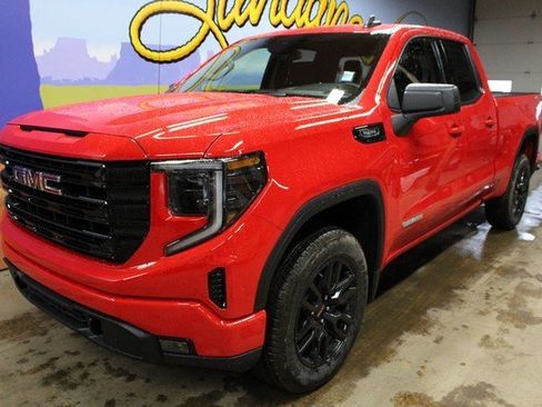 New 2026 GMC Sierra 1500 Elevation image 8