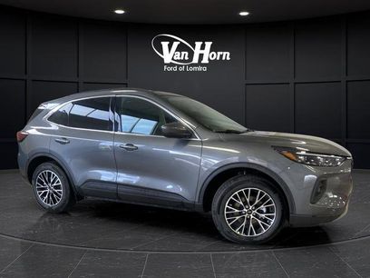 New 2025 Ford Escape SE w/ PHEV Premium Package