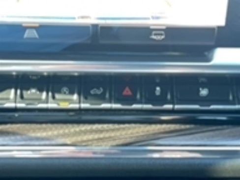 Used 2023 GMC Sierra 1500 Elevation image 19