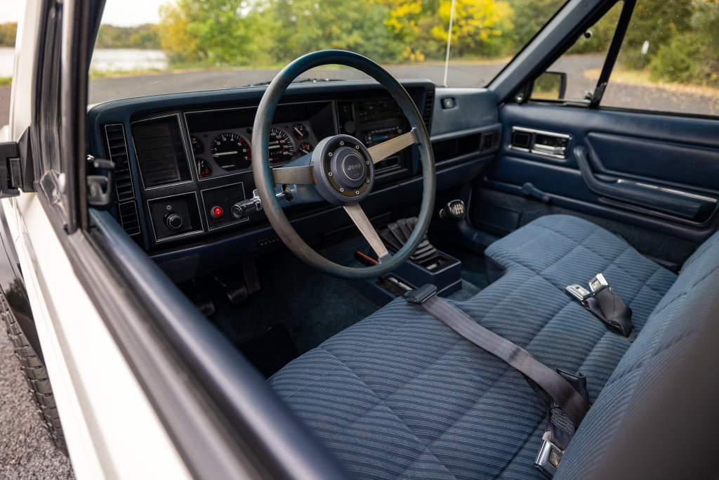 Used 1988 Jeep Comanche Pioneer AWD/4WD image 75