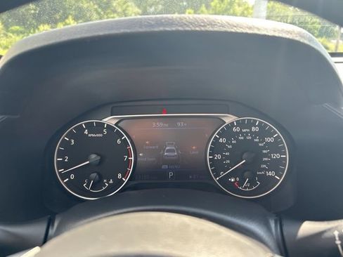 Used 2024 Nissan Altima 2.5 SV FWD image 20