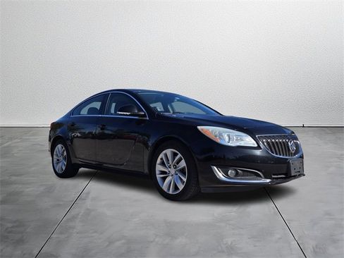 Used 2016 Buick Regal image 6