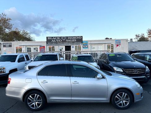 Used 2005 Volkswagen Jetta 2.5 image 7