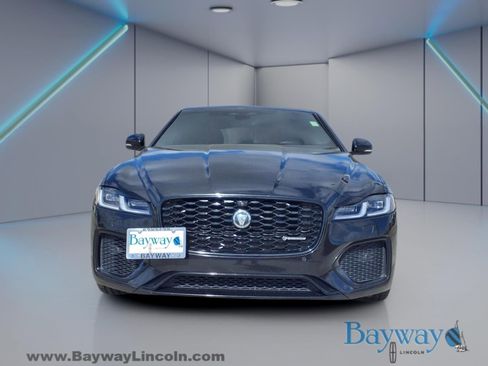 Used 2024 Jaguar XF R-Dynamic SE AWD/4WD image 5
