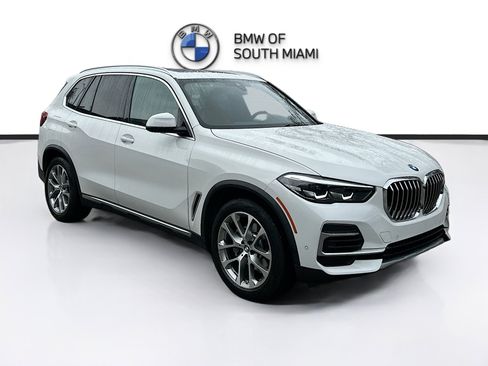 Used 2023 BMW X5 xDrive40i w/ Parking Assistance Package image 1