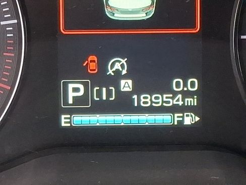 Certified 2023 Subaru Crosstrek 2.0i image 21