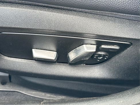 Used 2019 BMW 530i w/ M Sport Package RWD image 20